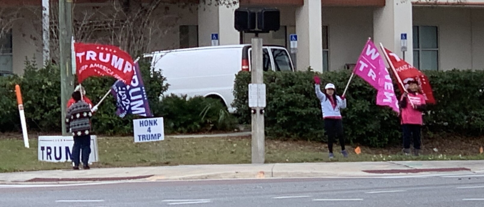 Trump flag rally at Mt Dora, 02-21-2020