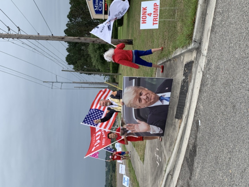 Trump flag rally at Minneola, 04-16-2020