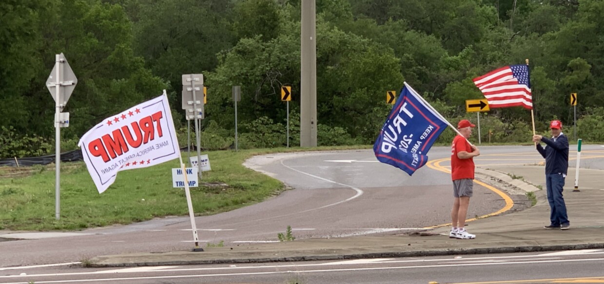 Trump flag rally at Tavares, 04-24-2020