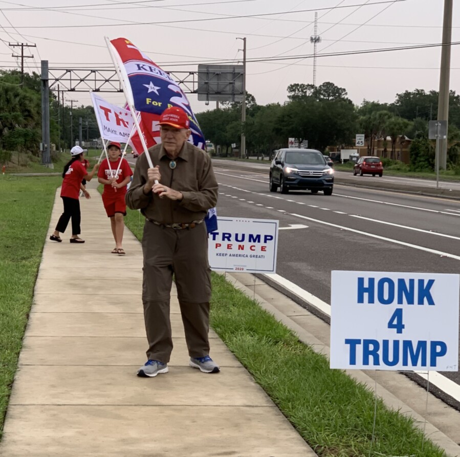 Trump flag rally at Tavares, 04-24-2020