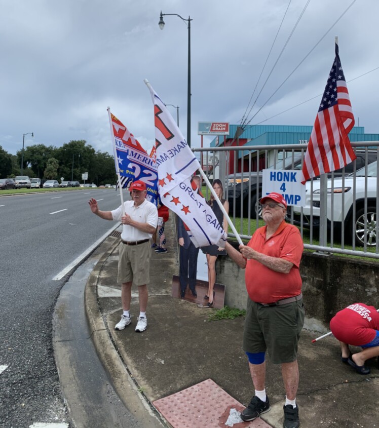 Trump flag rally at Leesburg, 09-11-2020