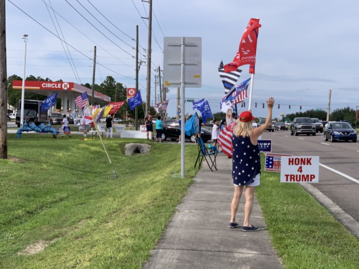 Trump flag rally at Minneola, 10-01-2020